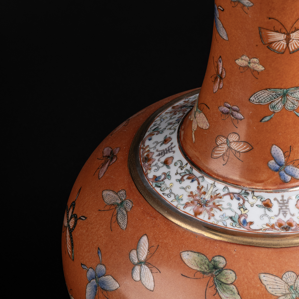 Lot1003 A Chinese coral read ground butterfly vase,  Guangxu six-character mark  Guangxu Period(1871-1908)