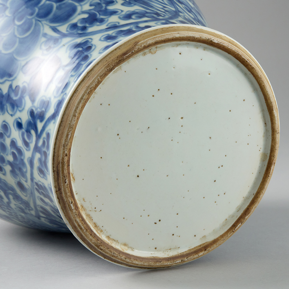 Lot1005 blue and white 'phoenix' vase 18th century