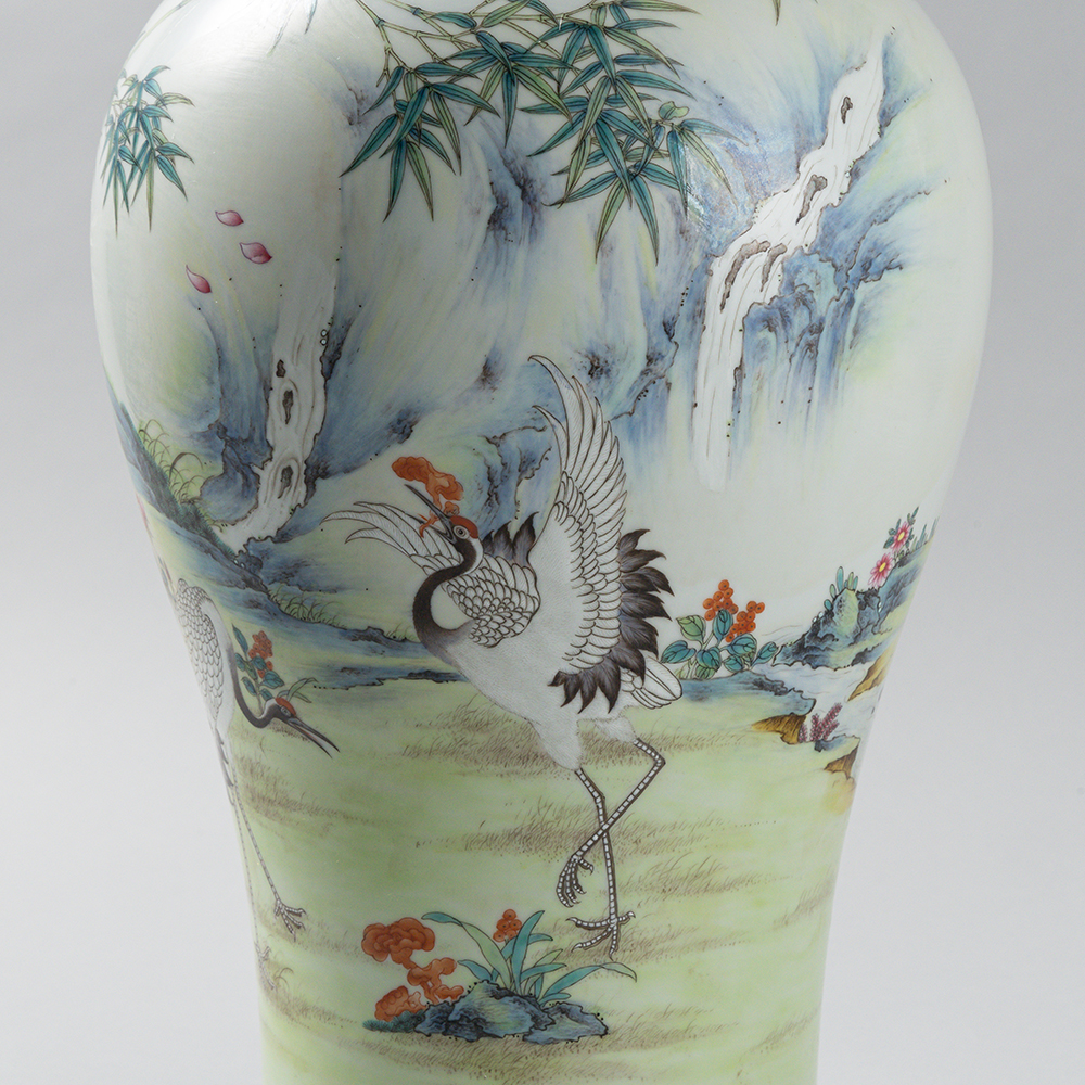 Lot1020 A Precious Famille-Rose Bamboo and Crane Pattern Vase Qing Dynasty,Yongzheng Six-character& period(1722-1735)