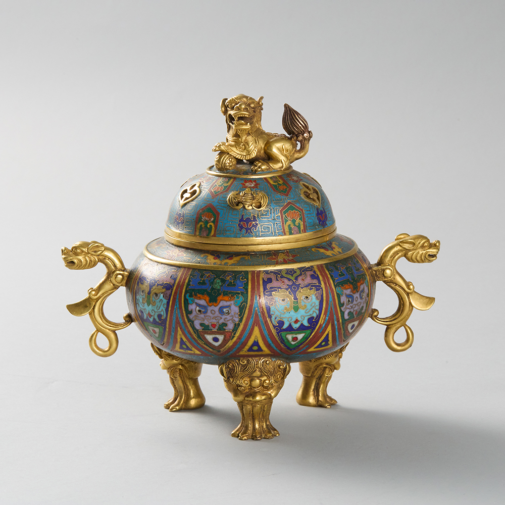 Lot3006 An Exquisite Gilt Bronze Cloisonne Beast-Face Pattern Double-Ears and Tripod Censer  Qing Dynasty, Qianlong Four-character Mark & Period(1735-1796)