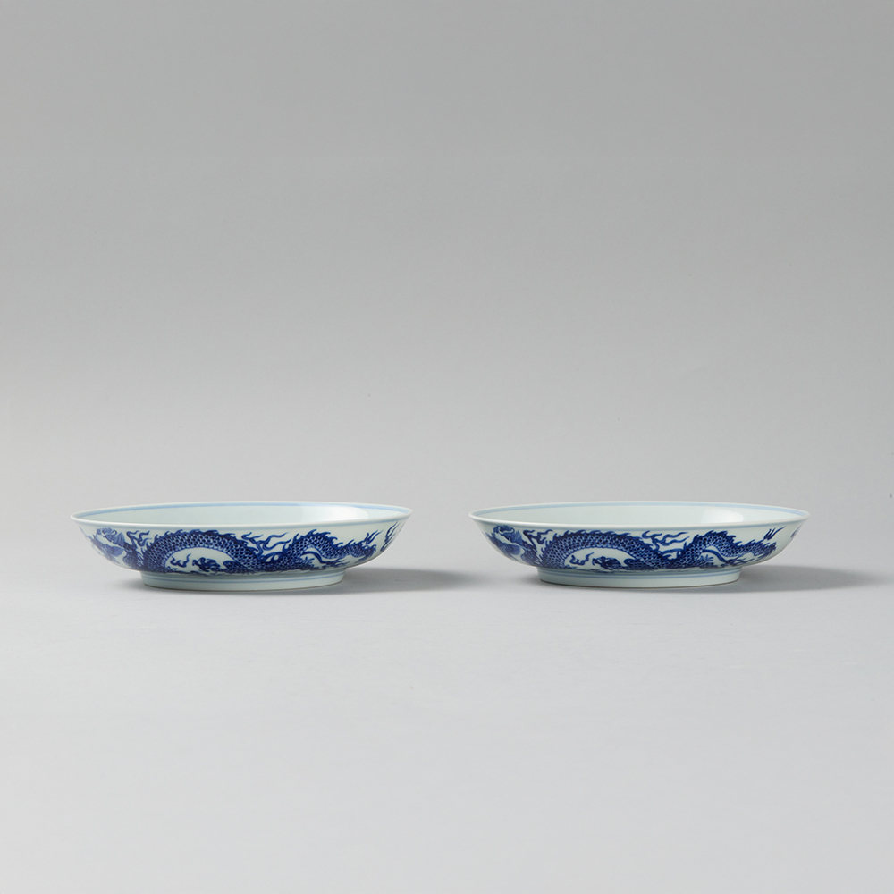 Lot1043 An Rare Blue and White Dragon Pattern A pair of Plate Qing Dynasty,Guangxu Mark & Period(1875-1908)