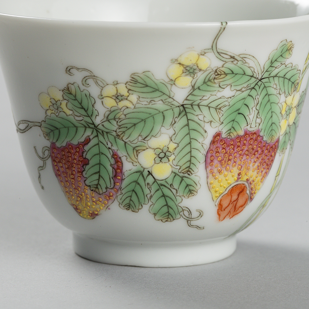 Lot1055 A FAMILLE ROSE ‘BALSAM PEAR’ BOWL, HONGXIAN MARK,Republic period(1915-1916)