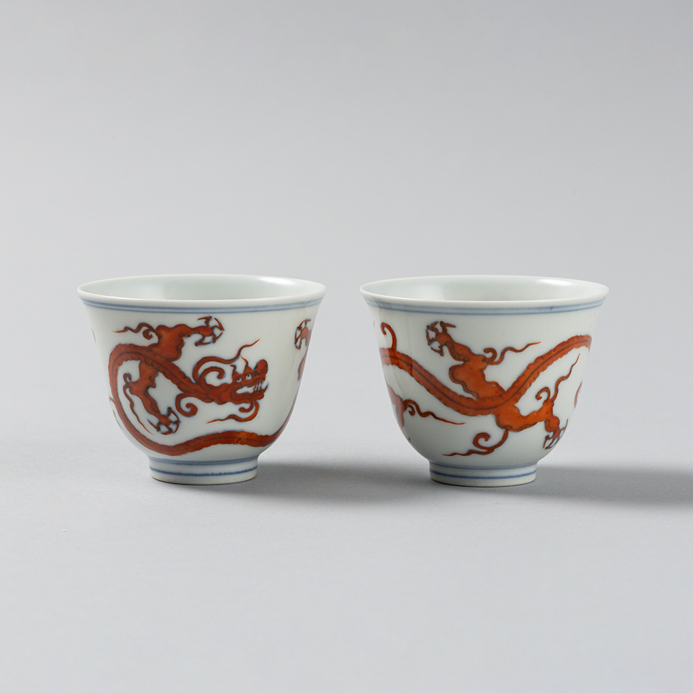 Lot1060 A Pair of Exquisite Iron-Red Dragon Pattern Cup Chenghua Six-character Mark Period(1465-1487)