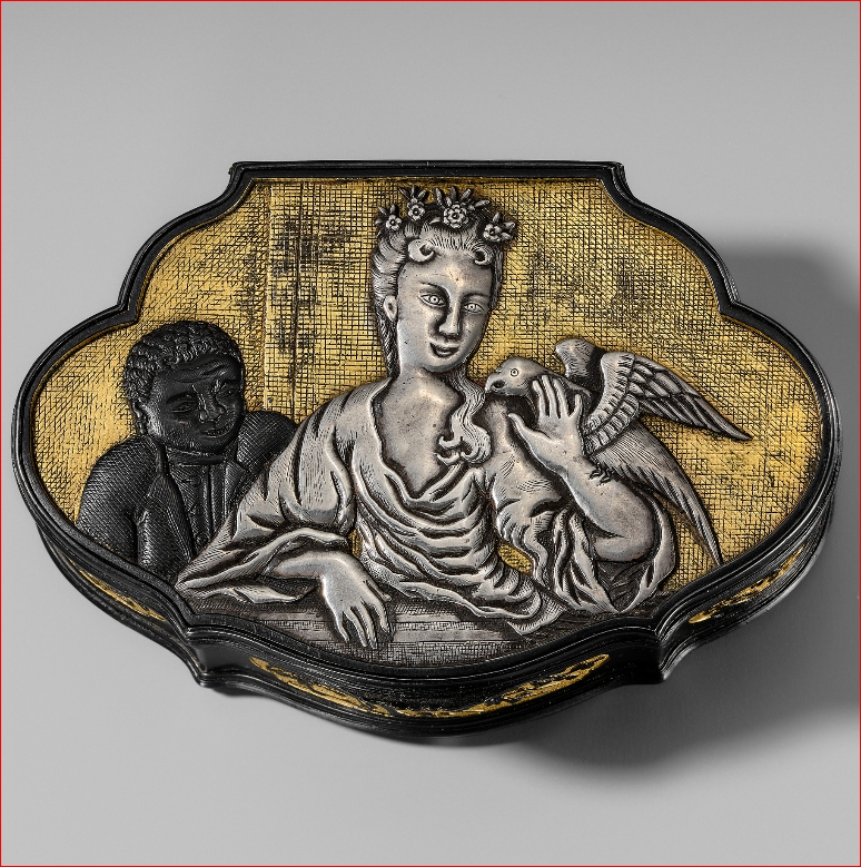 Lot3015 A ‘EUROPEAN SUBJECT’ SNUFF BOX, IMPERIAL TRIBUTE, CANTON, 18TH CENTURY