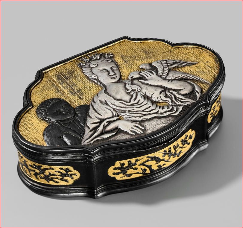 Lot3015 A ‘EUROPEAN SUBJECT’ SNUFF BOX, IMPERIAL TRIBUTE, CANTON, 18TH CENTURY